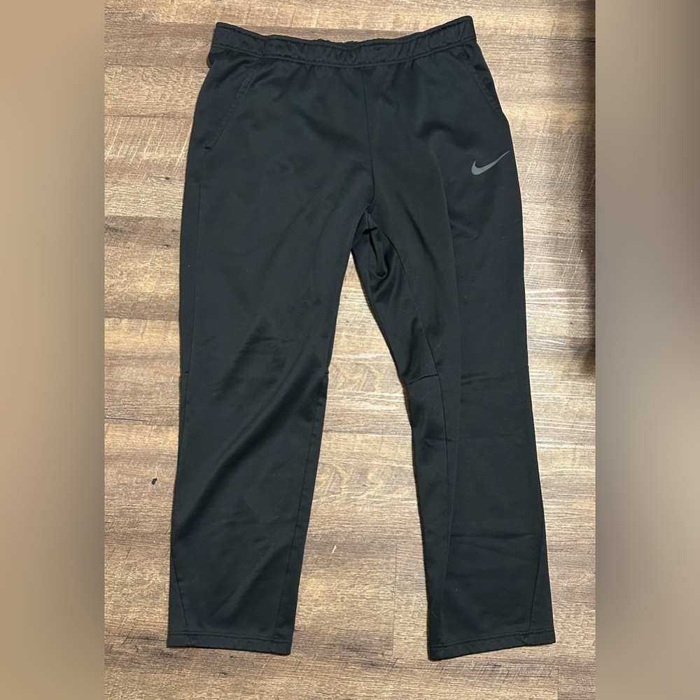 Nike Men’s Thermal Black Sweatpants Size XL